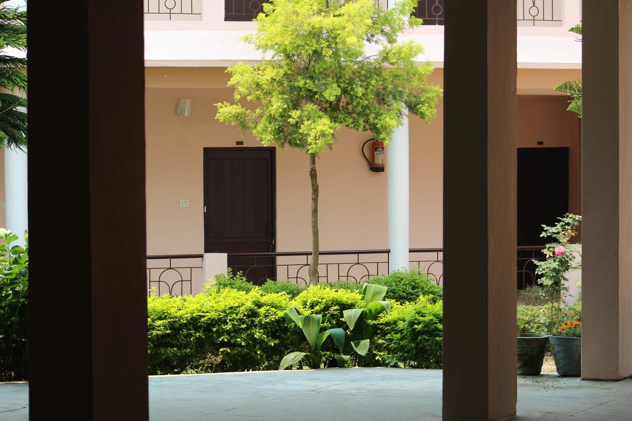 Greenwood Hotel Bhimtal Ngoại thất bức ảnh