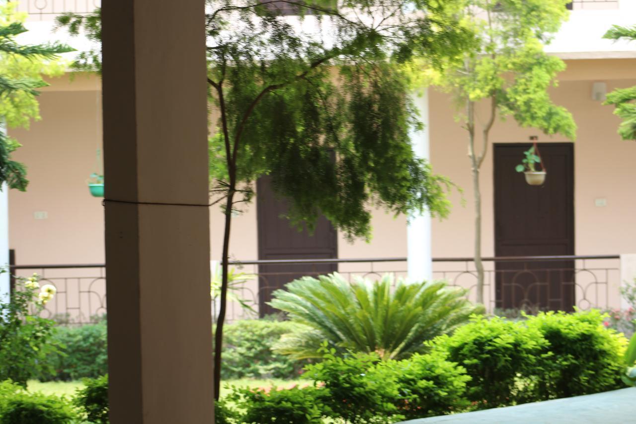 Greenwood Hotel Bhimtal Ngoại thất bức ảnh
