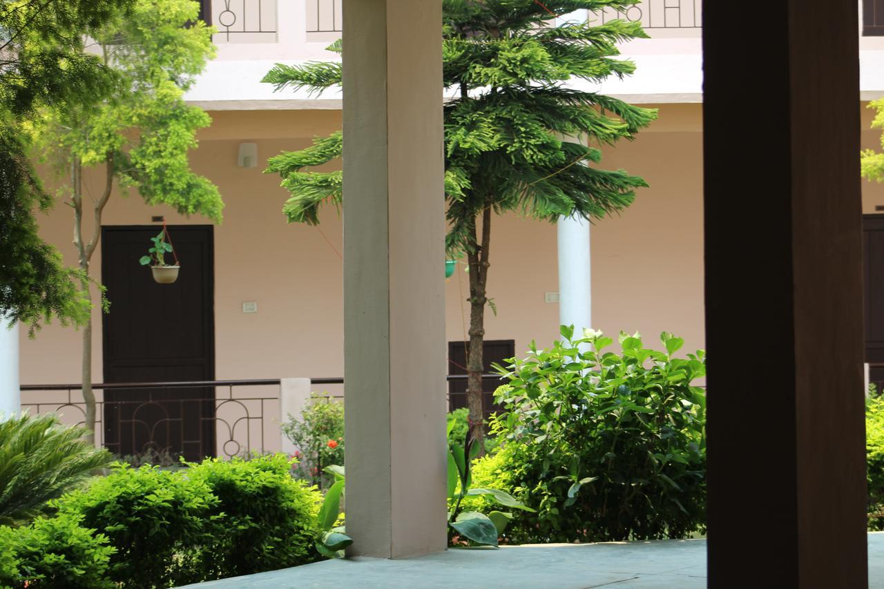 Greenwood Hotel Bhimtal Ngoại thất bức ảnh
